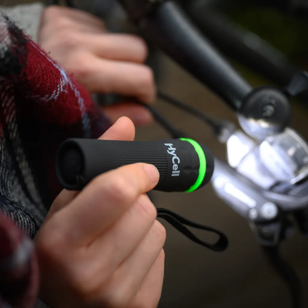 Ansmann Hycell Mini LED Taschenlampe Zoombar Und Fokussierbar Inkl. AAA Batterien + 40 AAA Batterien Gratis – Bild 5