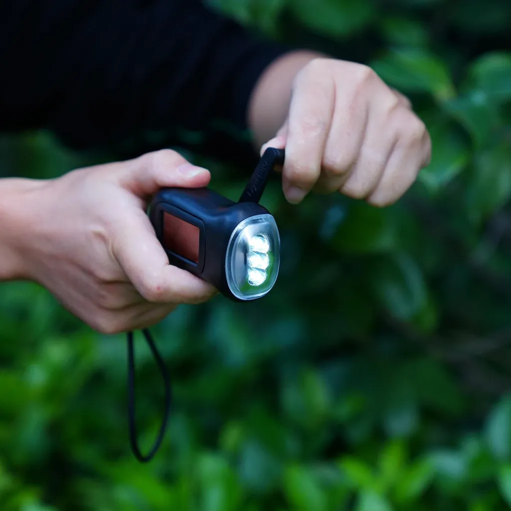 2x Solar LED Taschenlampe Wiederaufladbare Handkurbel Dynamo Camping Notfalllampe – Bild 6