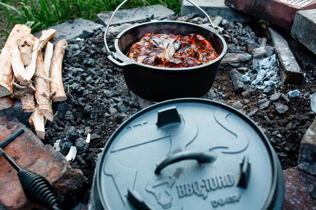 BBQ-Toro Dutch Oven DO45P, 4,2 L Premium Gusseisen Kochtopf, Gusstopf – Bild 2